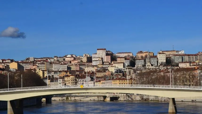 Rooftop D'Exception, Vue Rhone, 6 Personnes, Caluire アパート